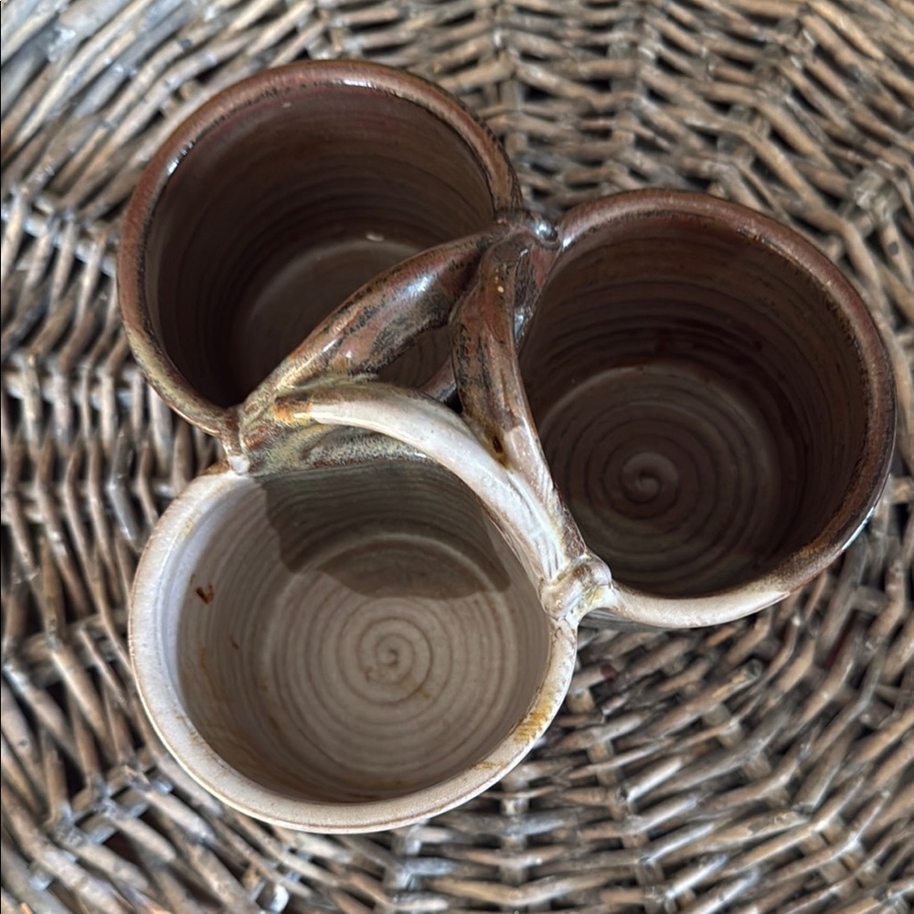 Handcrafted Ceramic Basket with Dual Compartments - Picture 2 of 3